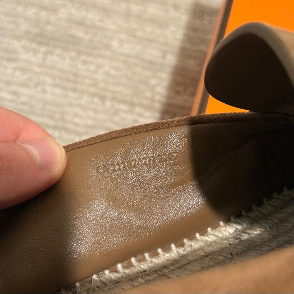 *SOLD!* Hermes Men’s Brown Suede Trip Espadrilles Size 44 EU / 11 US - Picture 11 of 13